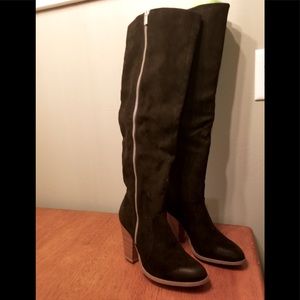 JustFab NWOT Over-the-knee black suede boots size 6.5